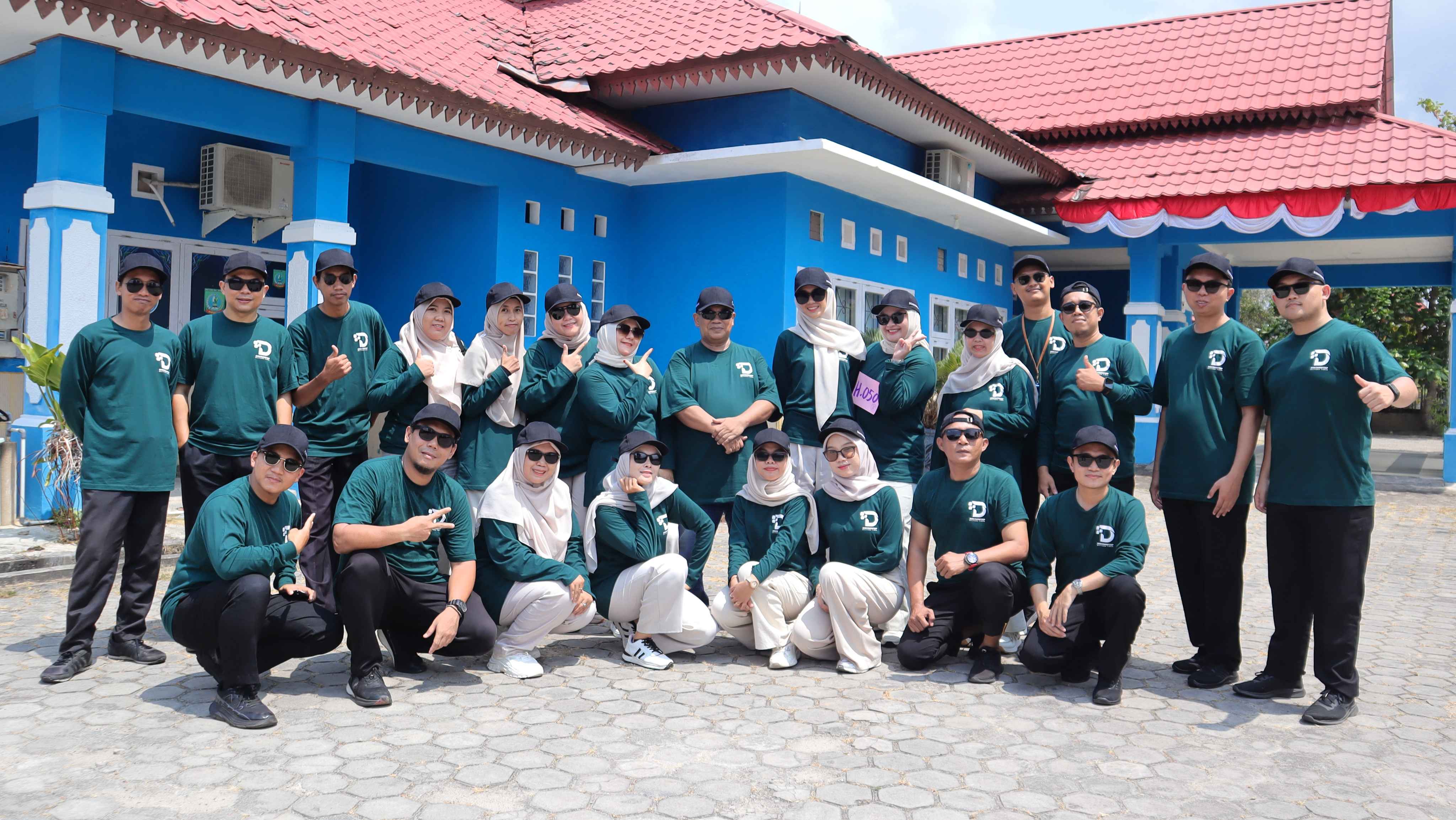 Foto Bersama Gerak Jalan Tepat Waktu