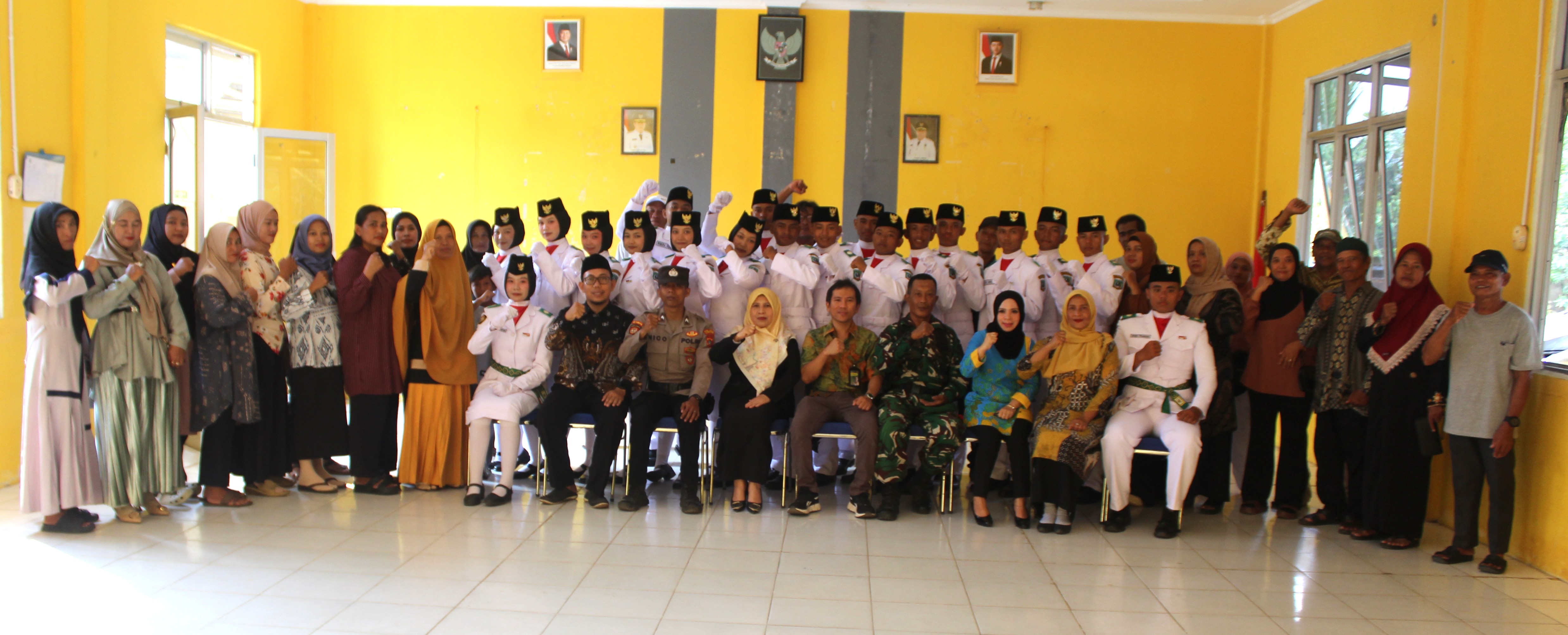 Pengukuhan Paskibra Kecamatan Dendang