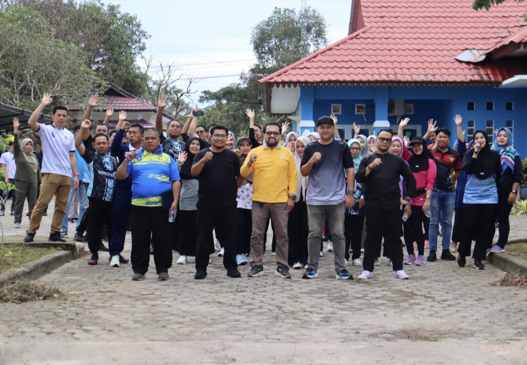 DiskominfoSP Beltim dan Honda TDM Manggar Dorong Germas Lewat Jalan Sehat dan Senam KORPRI