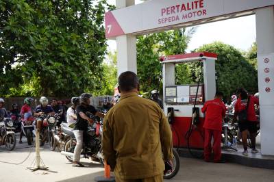 Wabup Tinjau BBM di Manggar, Pengisian di SPBU Diatur untuk Urai Antrean