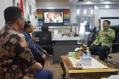Perkuat Sinergi Pengawasan Obat, Kepala Balai POM Belitung Silaturahmi dengan Bupati Beltim
