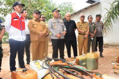 Polres Beltim Temukan Puluhan Jeriken BBM di Sekitar SPBU Padang, Pemilik Masih Didalami