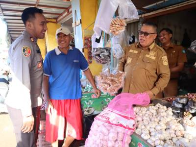 Sidak Pasar Gantung, Pemkab Beltim Temukan Kenaikan Harga Bahan Pokok