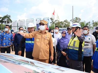 Tinjau SMA Unggul Garuda, Bupati Optimistis Pembangunan Selesai Sesuai Target
