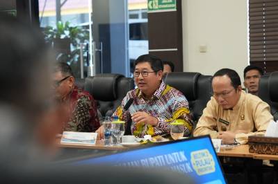 Hadiri Forum Lisdes, Bupati Beltim Perjuangkan Akses Listrik 24 Jam untuk Masyarakat di Dua Pulau