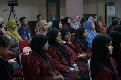 Lepas Kontingen Beltim, 13 Cabang Siap Ikuti Porsadin Tingkat Provinsi