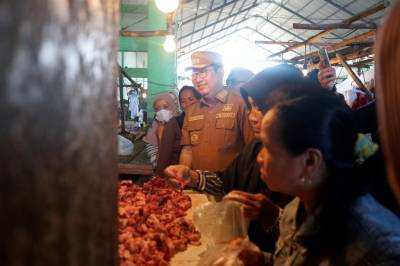 Jelang Iduladha, Pasar di Beltim Dipadati Warga, Harga Bahan Pokok Relatif Stabil