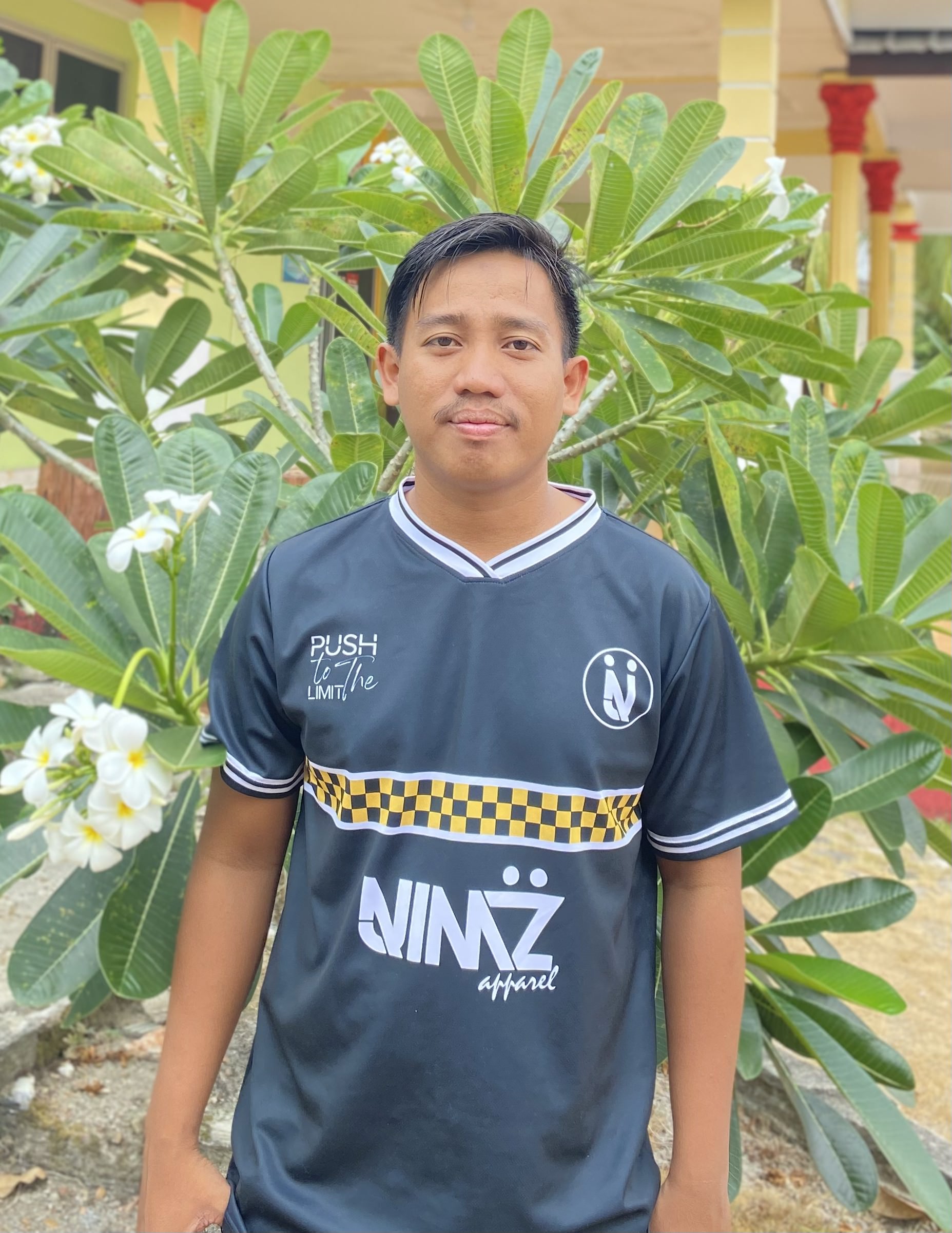 YAN LUTHFI